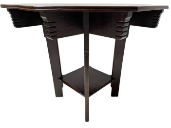 Arts & Crafts Art Nouveau Coffee Table, 1900s